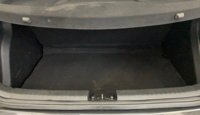 2020 Hyundai Elite i20 SPORTZ PLUS 1.2, Petrol, Manual, 50,097 km, Boot Inside