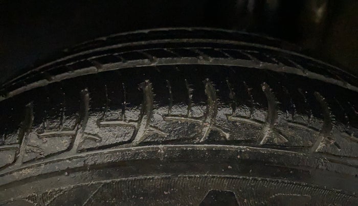 2018 Maruti Baleno DELTA PETROL 1.2, Petrol, Manual, 71,360 km, Left Rear Tyre Tread