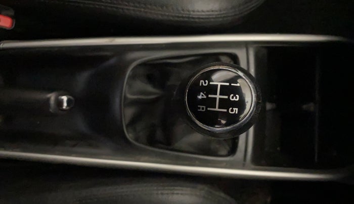 2018 Maruti Baleno DELTA PETROL 1.2, Petrol, Manual, 71,360 km, Gear Lever