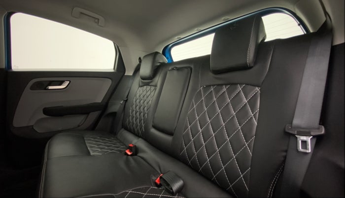 2021 Tata ALTROZ XZ 1.2, Petrol, Manual, 22,592 km, Right Side Rear Door Cabin