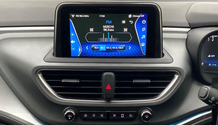 2021 Tata ALTROZ XZ 1.2, Petrol, Manual, 22,592 km, Infotainment System