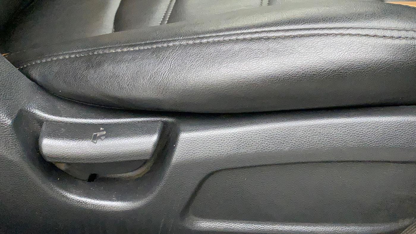 2018 Hyundai Elite i20 MAGNA EXECUTIVE 1.2, CNG, Manual, 64,166 km, Driver Side Adjustment Panel