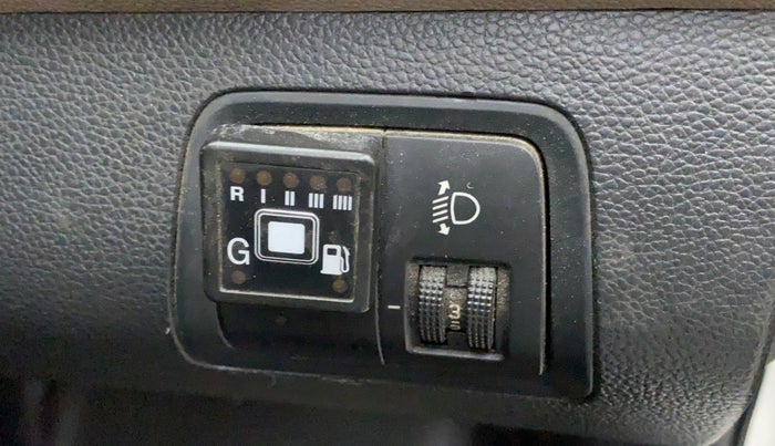 2018 Hyundai Elite i20 MAGNA EXECUTIVE 1.2, CNG, Manual, 64,166 km, Dashboard - Headlight height adjustment not working