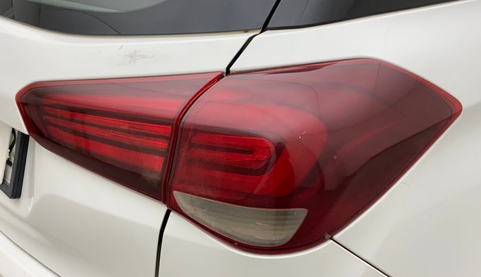 2018 Hyundai Elite i20 MAGNA EXECUTIVE 1.2, CNG, Manual, 64,166 km, Right tail light - Faded