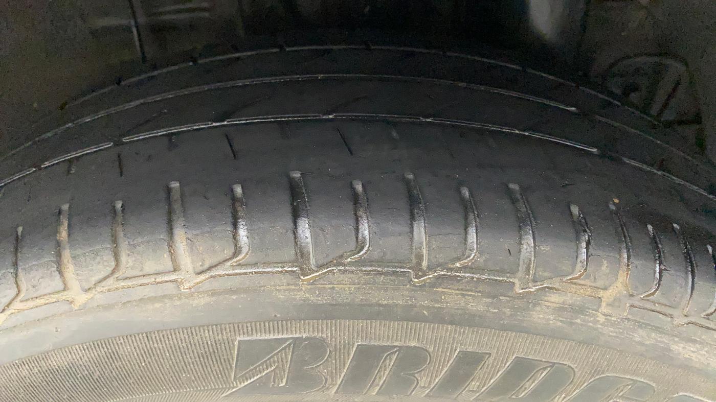 2018 Hyundai Elite i20 MAGNA EXECUTIVE 1.2, CNG, Manual, 64,166 km, Left Rear Tyre Tread