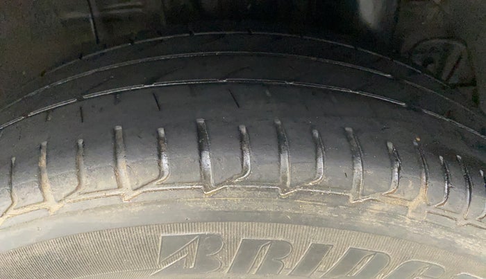 2018 Hyundai Elite i20 MAGNA EXECUTIVE 1.2, CNG, Manual, 64,166 km, Left Rear Tyre Tread