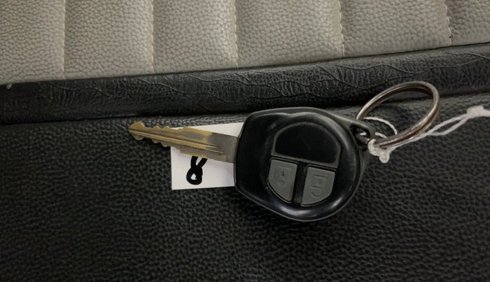 2018 Maruti Alto 800 VXI, Petrol, Manual, 37,997 km, Key Close Up