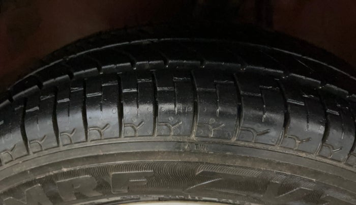 2018 Maruti Alto 800 VXI, Petrol, Manual, 37,997 km, Left Front Tyre Tread