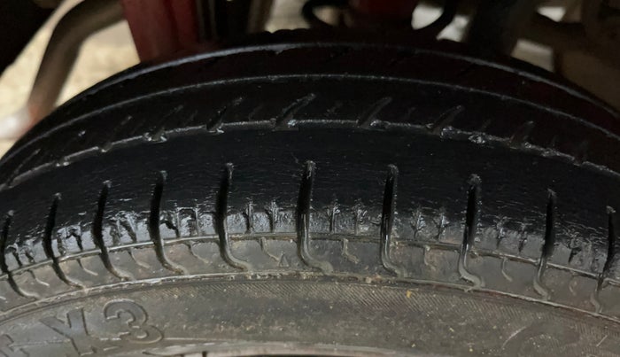 2018 Maruti Alto 800 VXI, Petrol, Manual, 37,997 km, Right Rear Tyre Tread