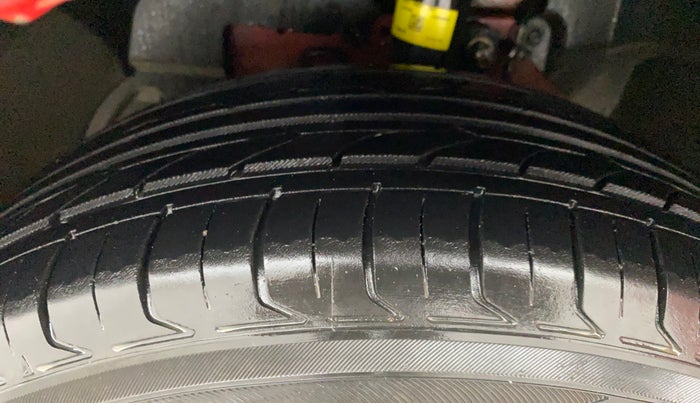 2019 Ford Ecosport TREND 1.5L DIESEL, Diesel, Manual, 37,611 km, Left Front Tyre Tread