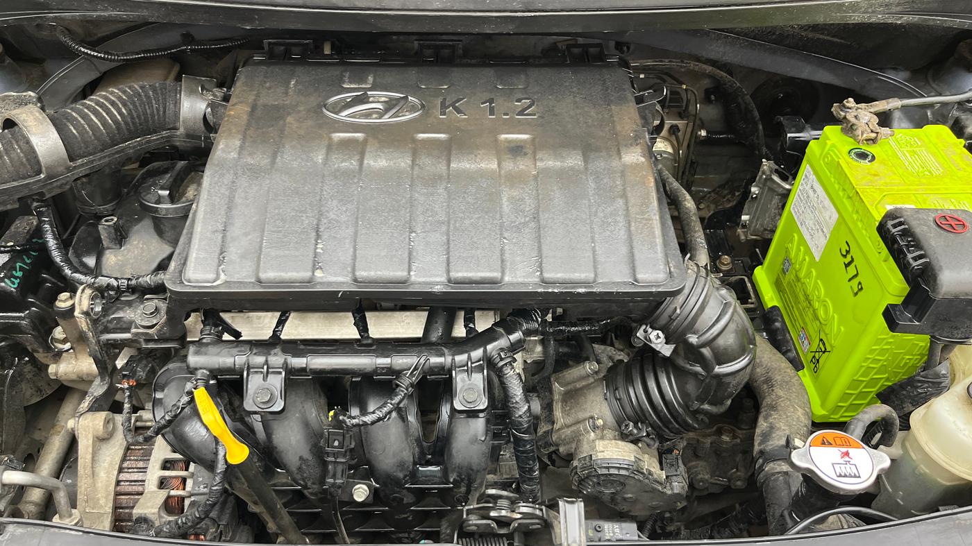 2014 Hyundai Xcent SX 1.2, Petrol, Manual, 69,585 km, Engine View