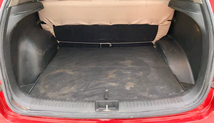 2016 Hyundai Creta S 1.6 PETROL, Petrol, Manual, 87,238 km, Boot Inside