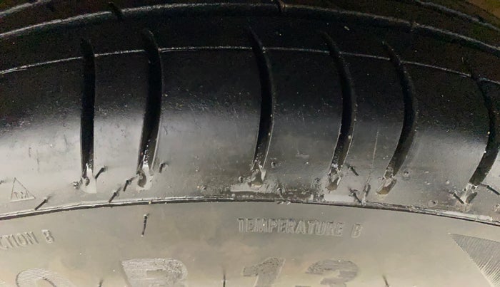 2012 Hyundai Santro Xing GL PLUS, Petrol, Manual, 66,990 km, Right Front Tyre Tread