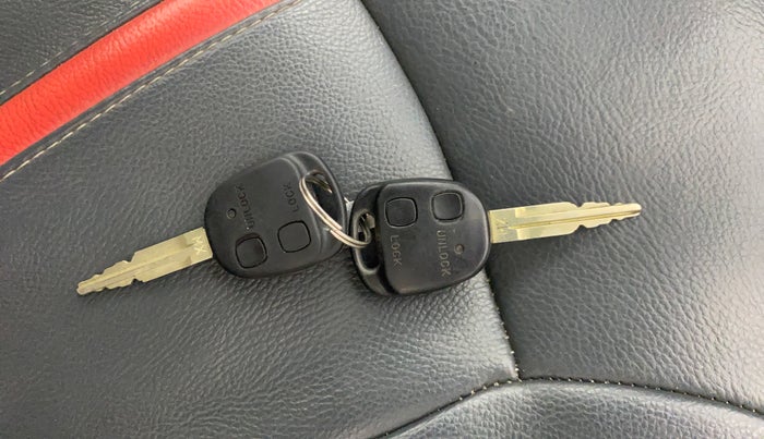 2012 Hyundai Santro Xing GL PLUS, Petrol, Manual, 66,990 km, Key Close Up