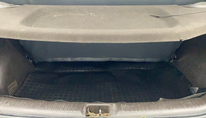 2012 Hyundai Santro Xing GL PLUS, Petrol, Manual, 66,990 km, Boot Inside