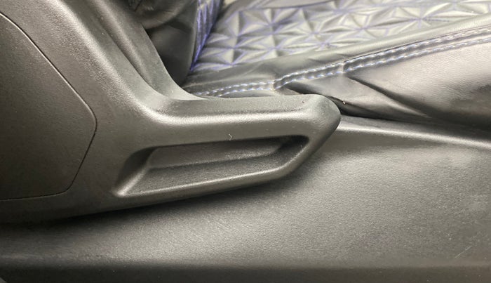 2022 Tata NEXON XZ PETROL, Petrol, Manual, 43,106 km, Driver Side Adjustment Panel