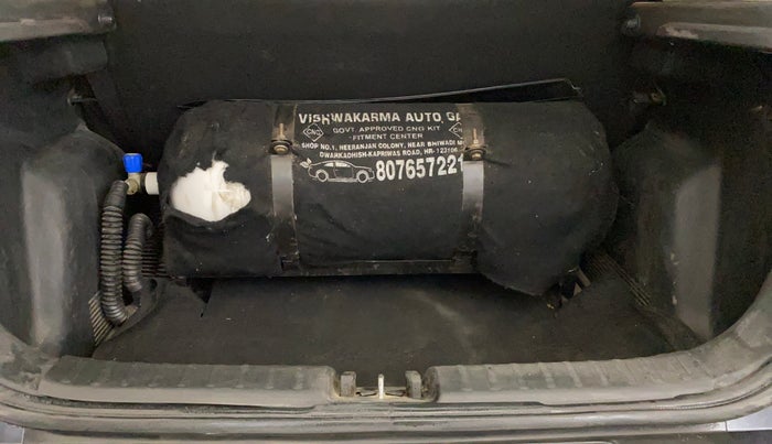 2022 KIA SONET HTK PLUS 1.2, CNG, Manual, 40,431 km, Boot Inside