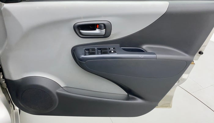 2010 Maruti A Star VXI, Petrol, Manual, 23,797 km, Driver Side Door Panels Control