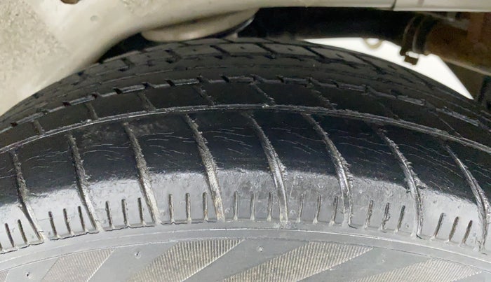 2010 Maruti A Star VXI, Petrol, Manual, 23,797 km, Left Rear Tyre Tread