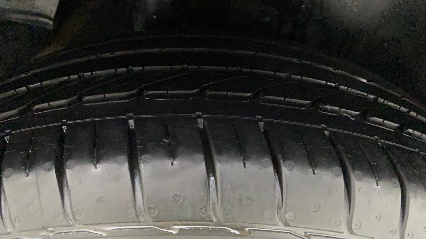 2019 Hyundai Creta SX 1.6 PETROL, Petrol, Manual, 21,240 km, Right Rear Tyre Tread