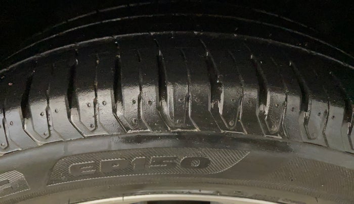 2021 Hyundai Verna SX 1.5 VTVT, Petrol, Manual, 37,722 km, Right Front Tyre Tread