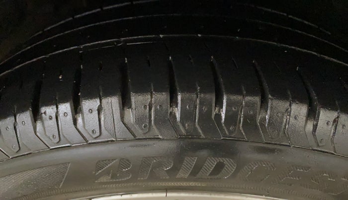 2021 Hyundai Verna SX 1.5 VTVT, Petrol, Manual, 37,722 km, Right Rear Tyre Tread