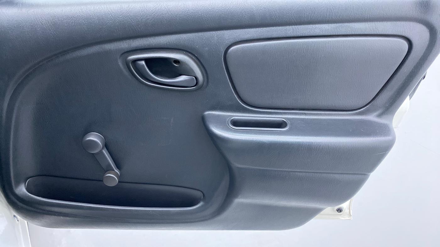 2010 Maruti Alto LX, Petrol, Manual, 57,120 km, Driver Side Door Panels Control
