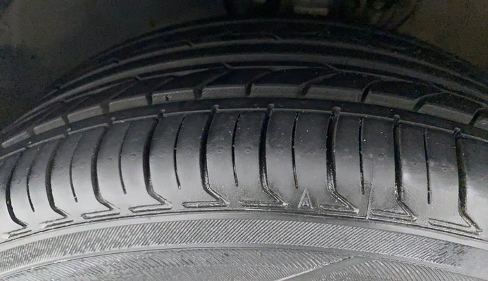 2016 Volkswagen Polo HIGHLINE1.2L, Petrol, Manual, 37,883 km, Left Front Tyre Tread