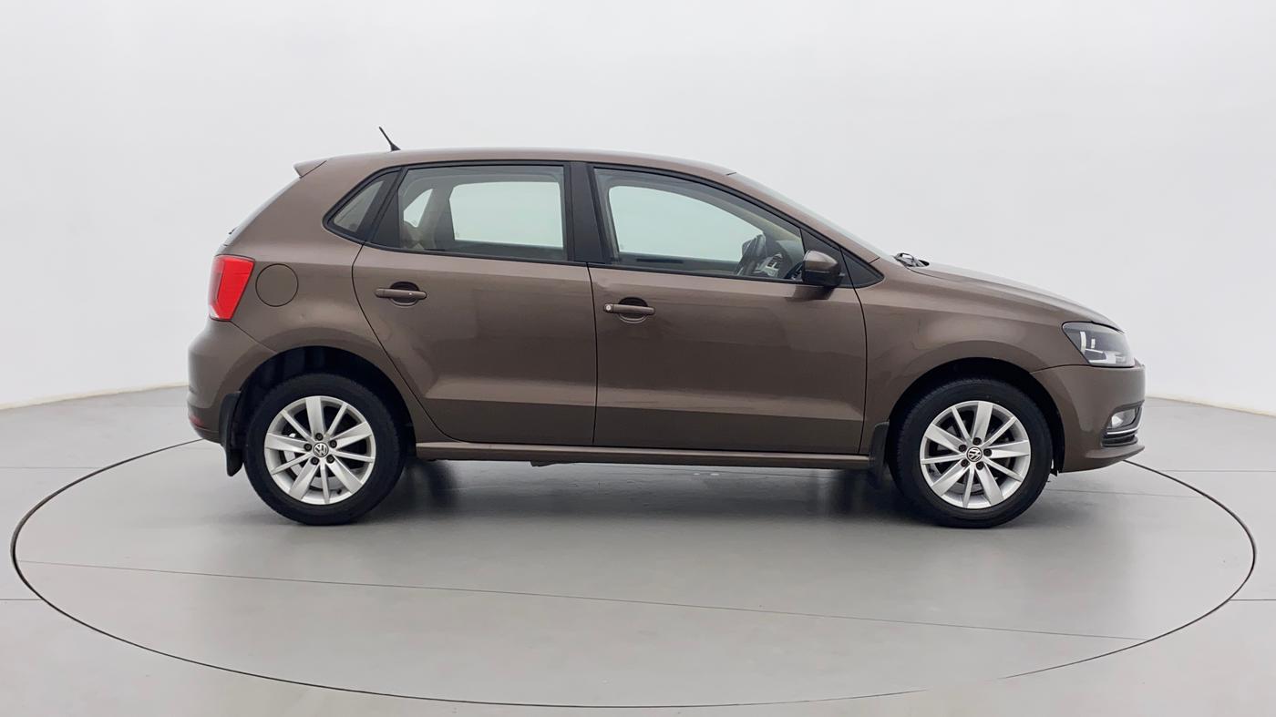2016 Volkswagen Polo HIGHLINE1.2L, Petrol, Manual, 37,883 km, Right Side View