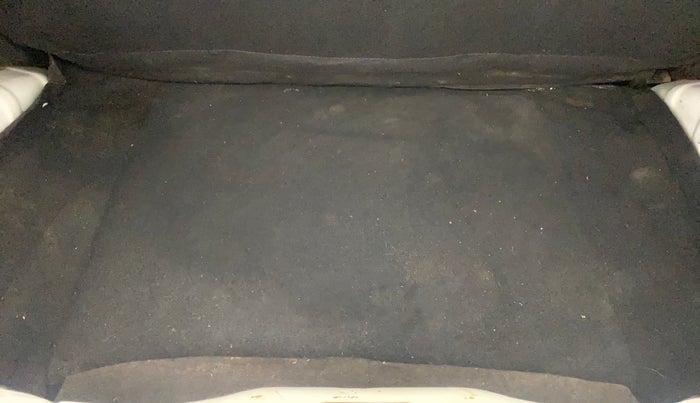 2013 Hyundai Eon ERA +, Petrol, Manual, 52,458 km, Boot Inside