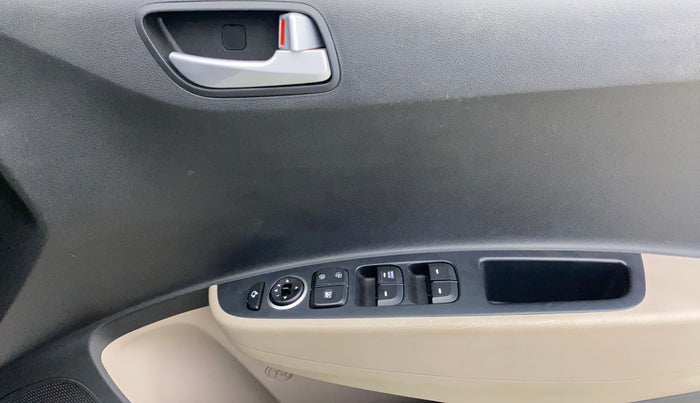 2017 Hyundai Grand i10 ASTA 1.2 KAPPA VTVT, Petrol, Manual, 5,943 km, Driver Side Door Panels Control