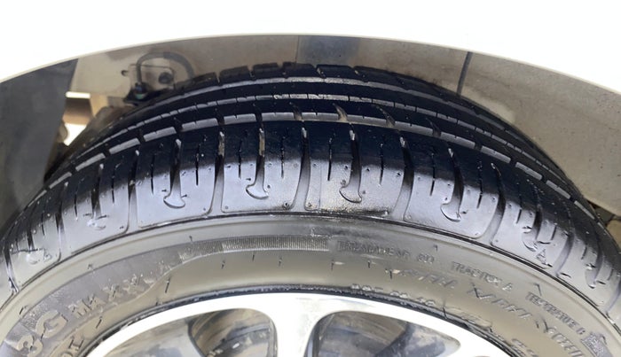 2017 Hyundai Grand i10 ASTA 1.2 KAPPA VTVT, Petrol, Manual, 5,943 km, Right Rear Tyre Tread