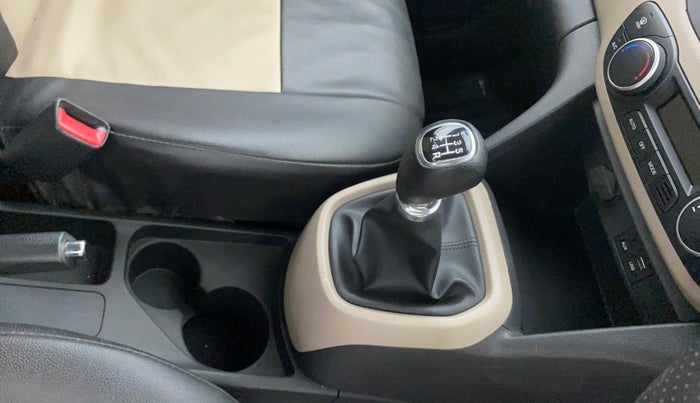 2017 Hyundai Grand i10 ASTA 1.2 KAPPA VTVT, Petrol, Manual, 5,943 km, Gear Lever