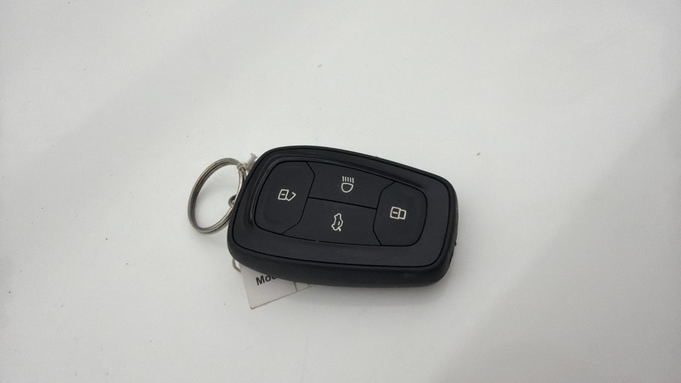 2023 Tata NEXON XZ PLUS PETROL, Petrol, Manual, 35,654 km, Key Close Up