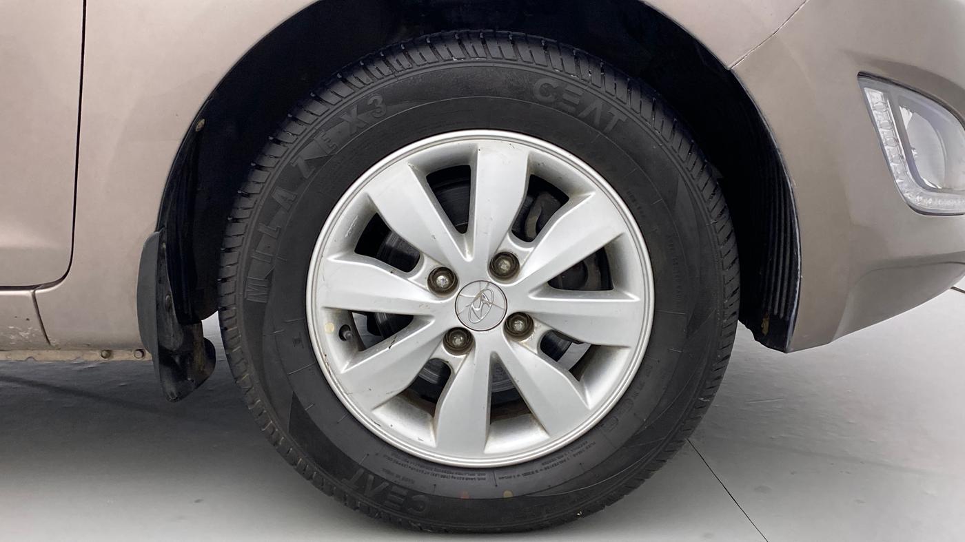 2014 Hyundai i20 SPORTZ 1.2 VTVT, Petrol, Manual, 72,908 km, Right Front Wheel