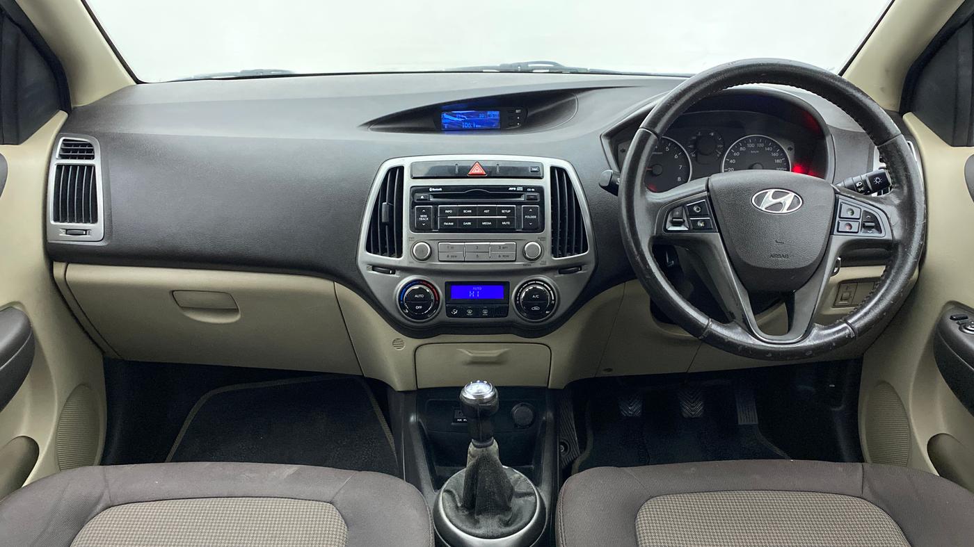 2014 Hyundai i20 SPORTZ 1.2 VTVT, Petrol, Manual, 72,908 km, Dashboard