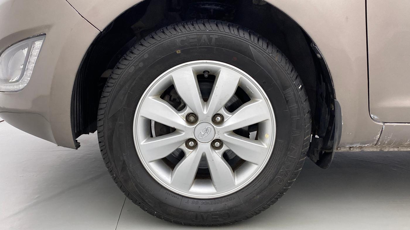 2014 Hyundai i20 SPORTZ 1.2 VTVT, Petrol, Manual, 72,908 km, Left Front Wheel