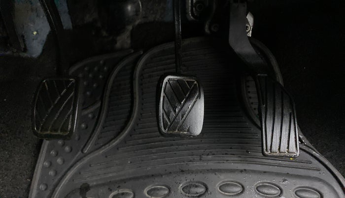 2012 Maruti Swift VDI, Diesel, Manual, 95,626 km, Pedals