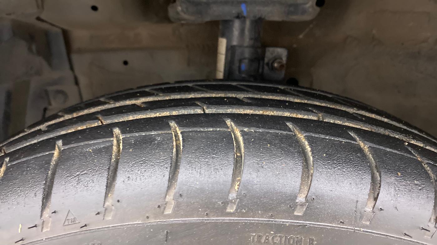 2012 Maruti Swift VDI, Diesel, Manual, 95,626 km, Left Front Tyre Tread
