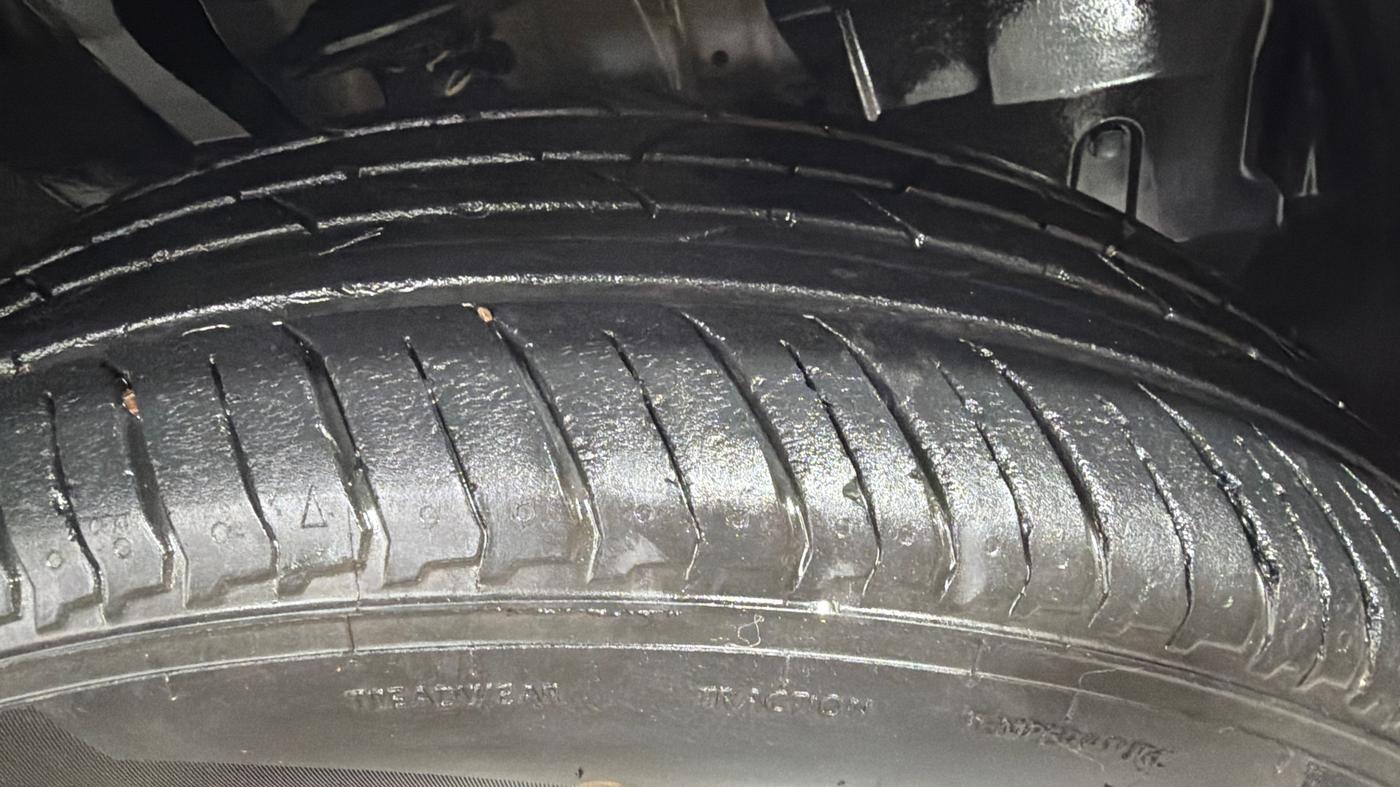 2022 Nissan MAGNITE XE, Petrol, Manual, 12,837 km, Right Front Tyre Tread