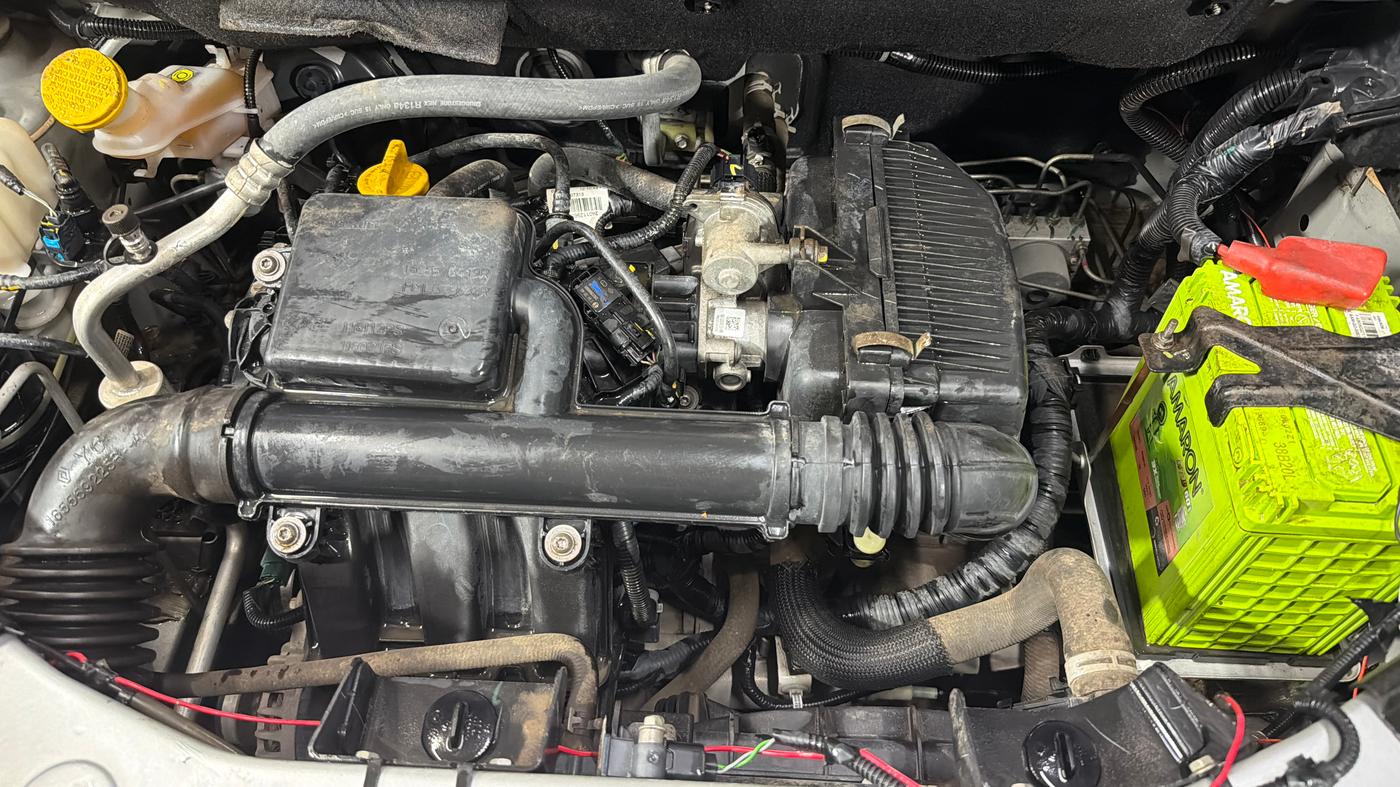 2022 Nissan MAGNITE XE, Petrol, Manual, 12,837 km, Engine View