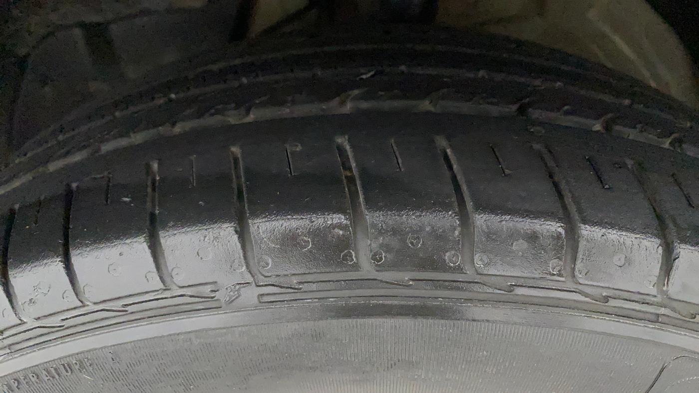 2020 MG HECTOR SHARP 1.5 DCT PETROL, Petrol, Automatic, 13,009 km, Left Front Tyre Tread