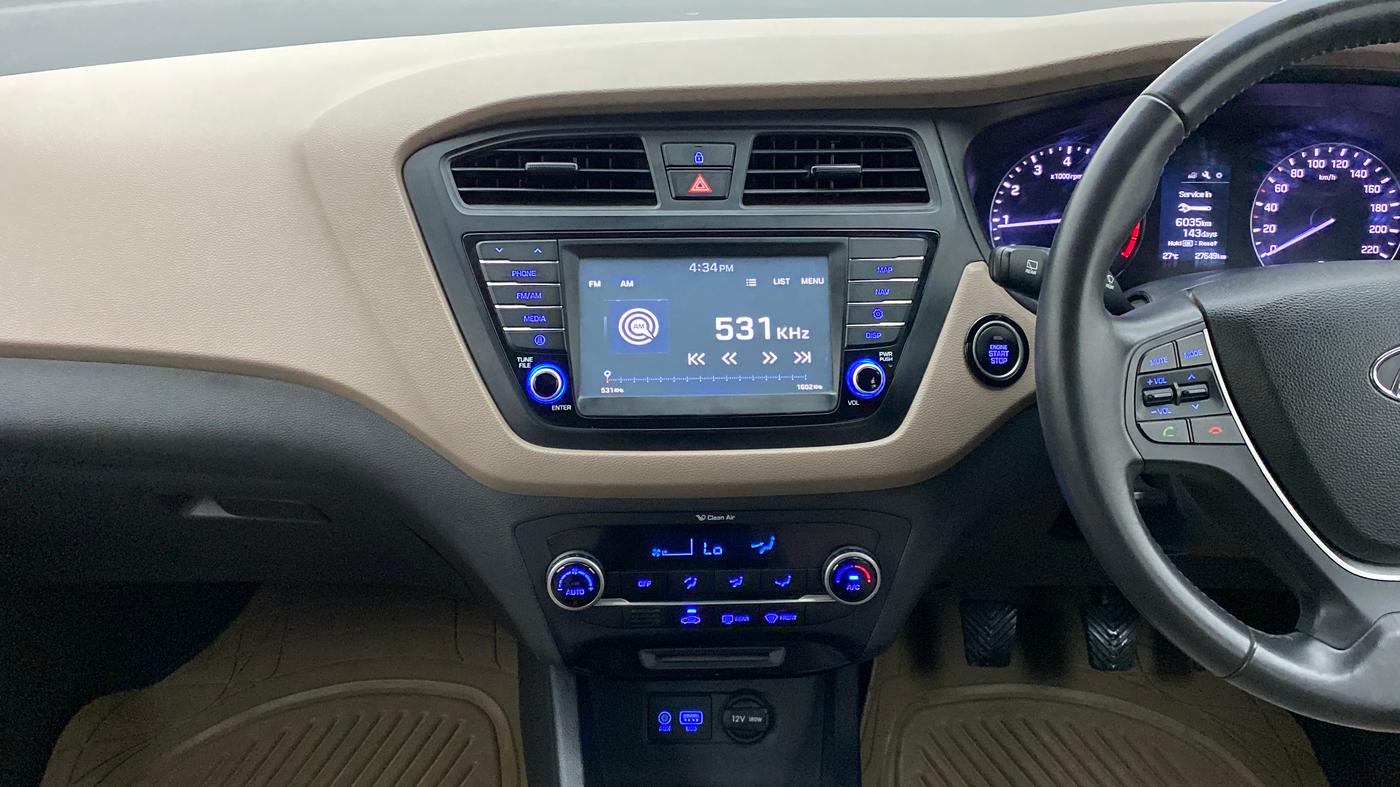 2016 Hyundai Elite i20 ASTA 1.2 (O), Petrol, Manual, 27,976 km, Air Conditioner