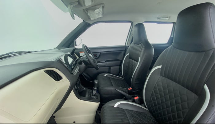 2021 Maruti New Wagon-R LXI CNG 1.0 L, CNG, Manual, 31,364 km, Right Side Front Door Cabin