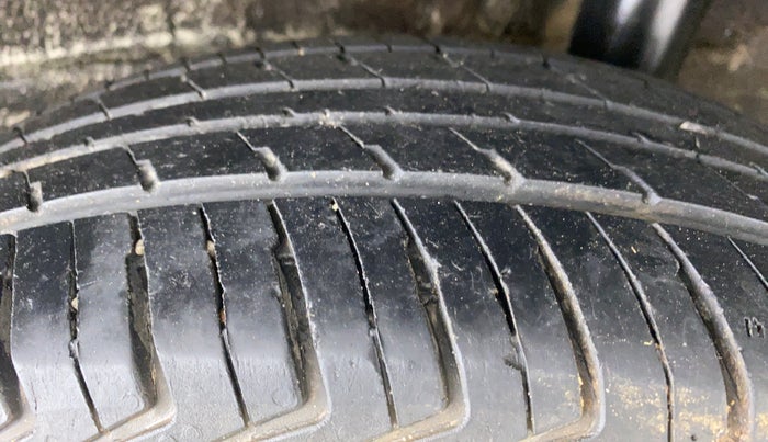2021 Maruti New Wagon-R LXI CNG 1.0 L, CNG, Manual, 31,364 km, Left Rear Tyre Tread