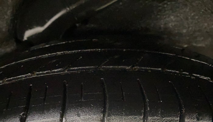 2013 Hyundai i10 MAGNA 1.2, Petrol, Manual, 87,419 km, Left Rear Tyre Tread