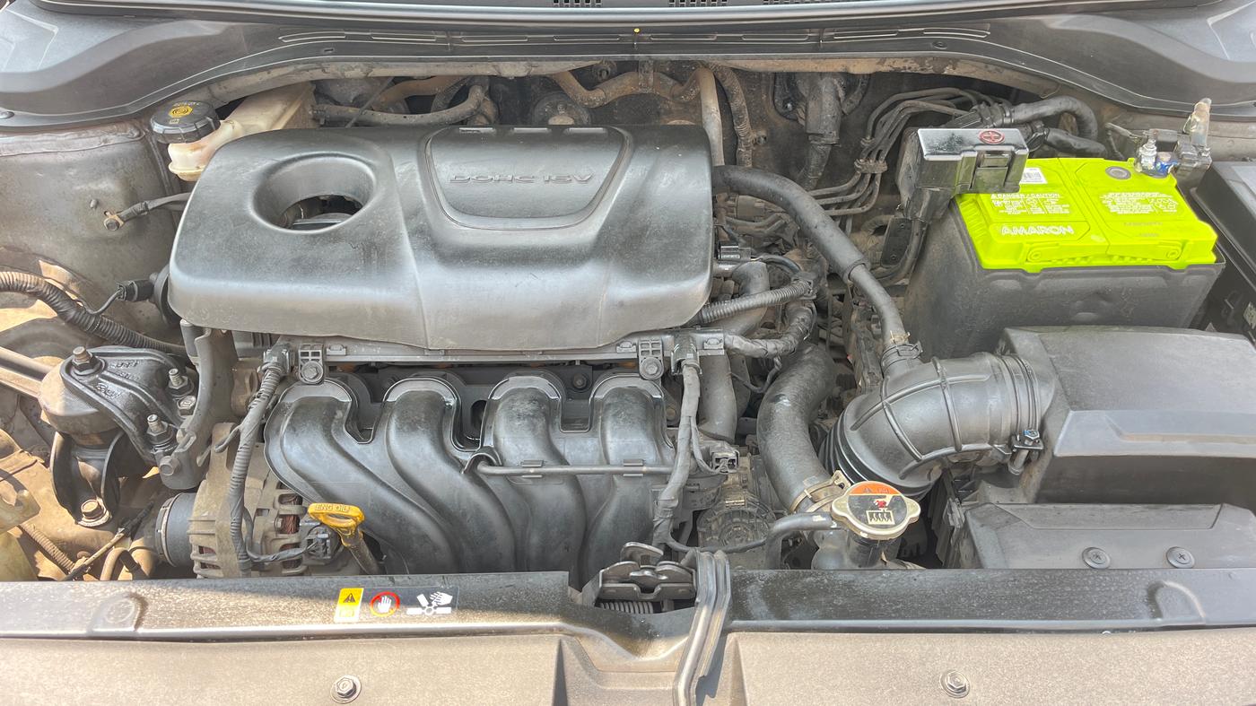 2017 Hyundai Verna 1.6 VTVT SX, Petrol, Manual, 37,459 km, Engine View