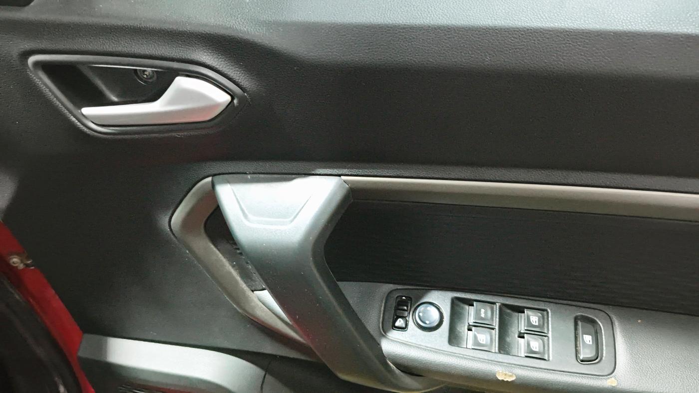 2021 Renault Kiger RXZ MT DUAL TONE, Petrol, Manual, 15,662 km, Driver Side Door Panels Control