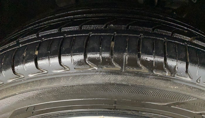 2018 Tata TIGOR XZ PETROL, Petrol, Manual, 58,555 km, Right Front Tyre Tread