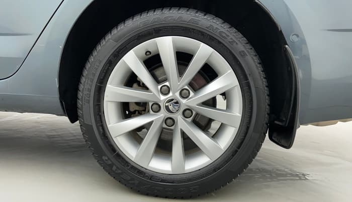 2019 Skoda Octavia LK 1.8 TSI AT, Petrol, Automatic, 18,604 km, Left Rear Wheel